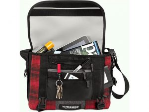 Timbuk 2 Woolrich Messenger Bag Open - Analie Cruz - Tech