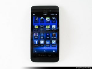 BlackBerry Z10 Review Part 1 - Hardware Impressions - BB Z10 - Screen On - Home Screen