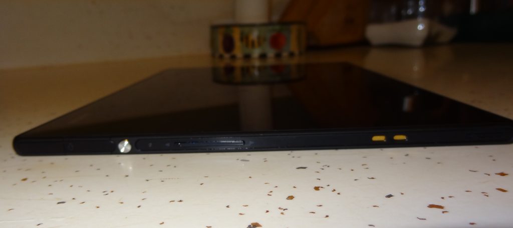 Sony Xperia Tablet Z  (1)