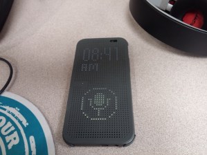 HTC One M8 Dot View Case (3)
