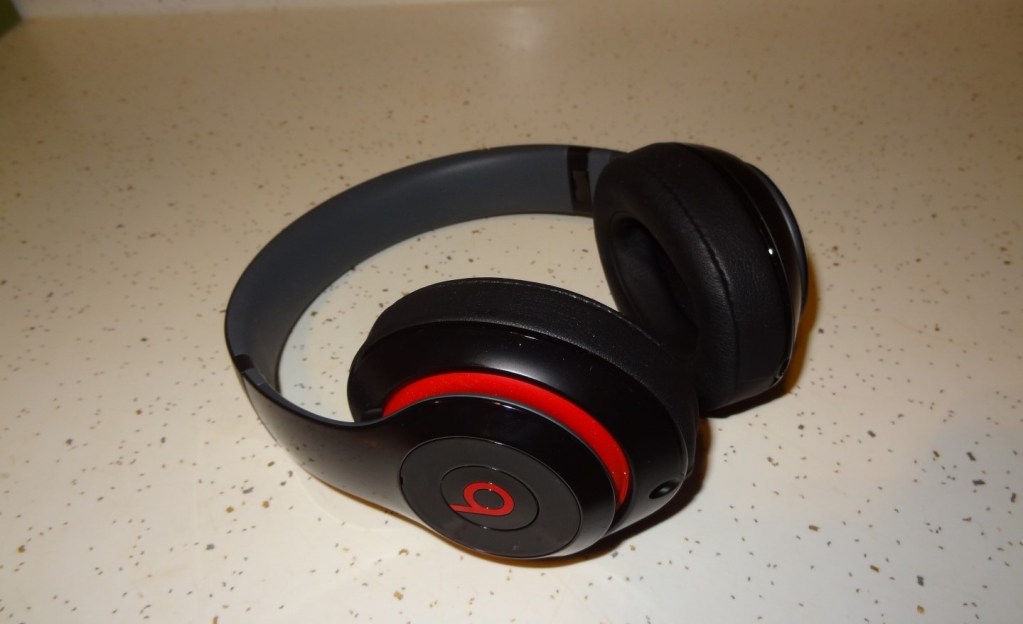 Beats By Dre Wireless Studio Headphones (1)