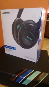 Bose SoundTrue Over Ear Headphones [Review] - Box 