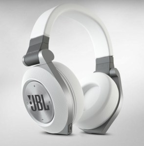 JBL Synchros E50BT Bluetooth Headphones - e50bt_01