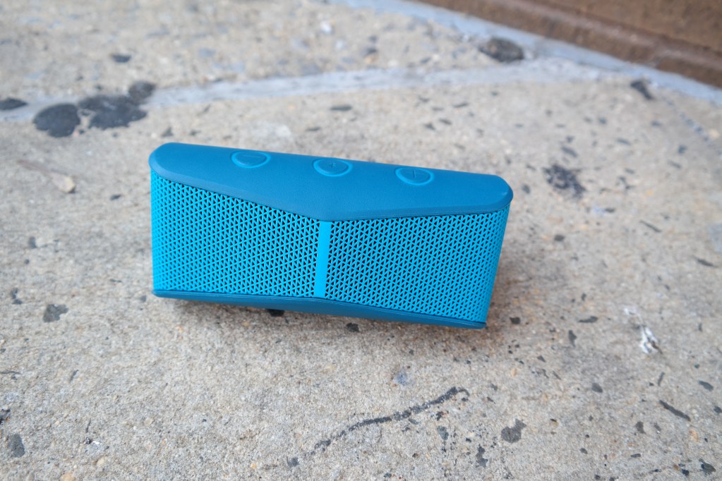 Logitech X300 Wireless Speaker  4