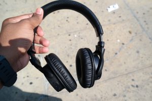 Sony MDRZX750BN wireless headphones 2