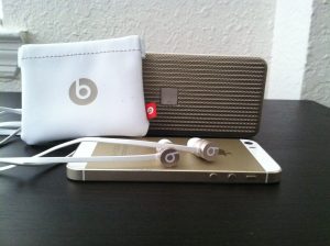 Beats-by-dre-urbeats-se-gold-1