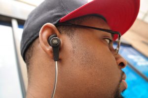 JBL-Synchros-Reflect-BT-Headphones-5