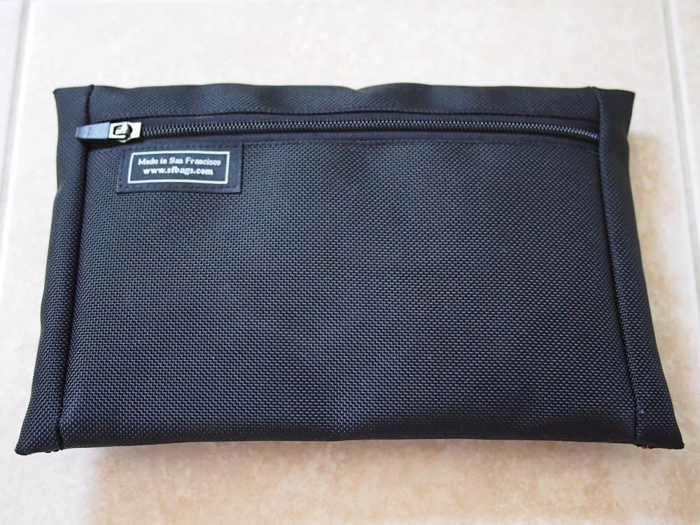 WaterField Cable Guy Pouch Review - Zipper WaterField Cable Guy Pouch Review - Zipper