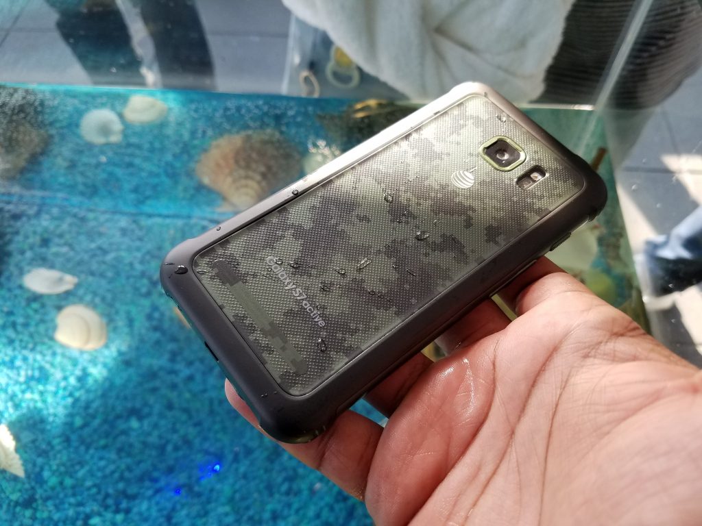 Samsung Galaxy S7 Active (2)
