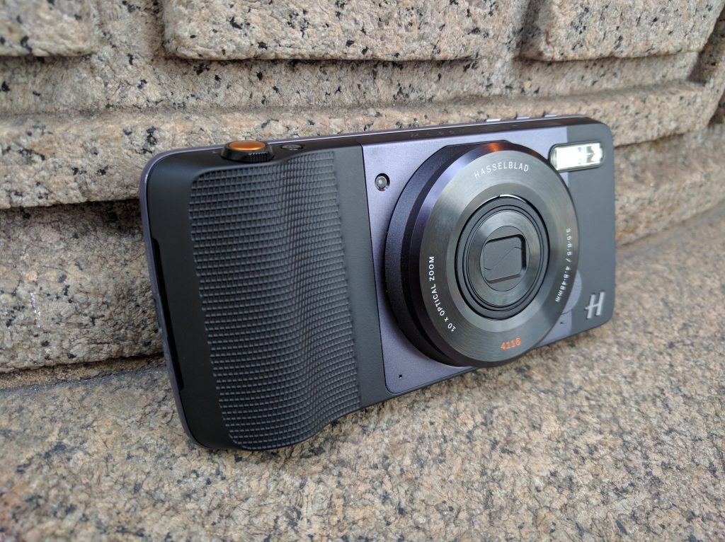 Moto Mods Hasselblad True Zoom Lens (4)