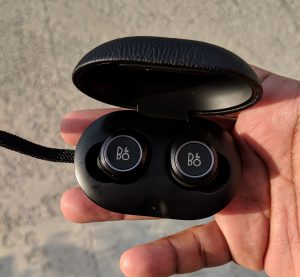 B&O Beoplay E8 Wireless Earbuds Case 2