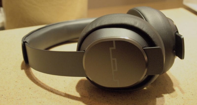 SOL Republic - Master Tracks Headphones - G Style Magazine cans / ear pieces