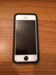 Case-Mate Urban Camo Case for Apple iPhone 5 / 5S Review - Front View - G Style Magazine