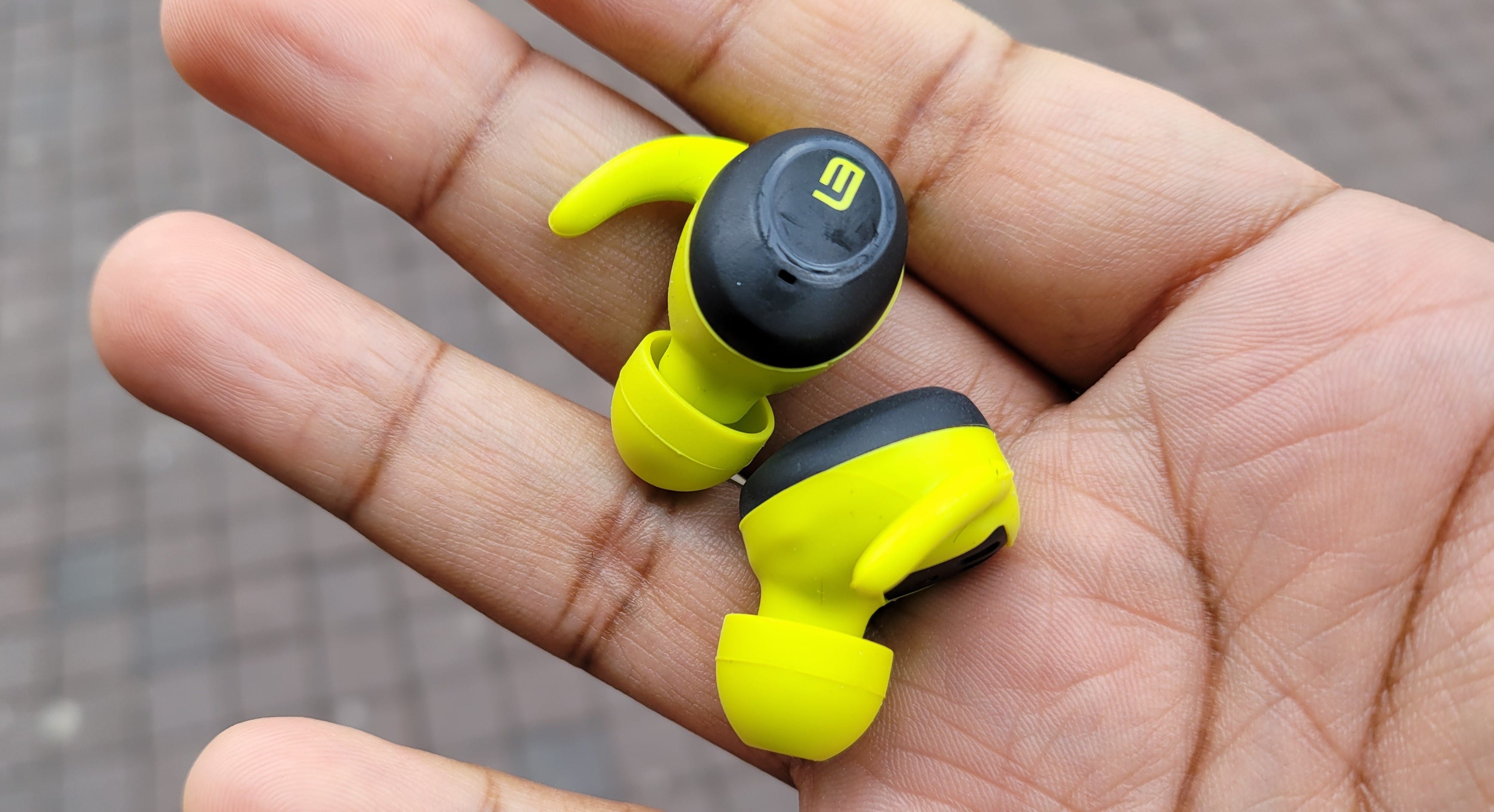 LinearFlux HyperSonic Earbuds | Affordable & Waterproof [Review