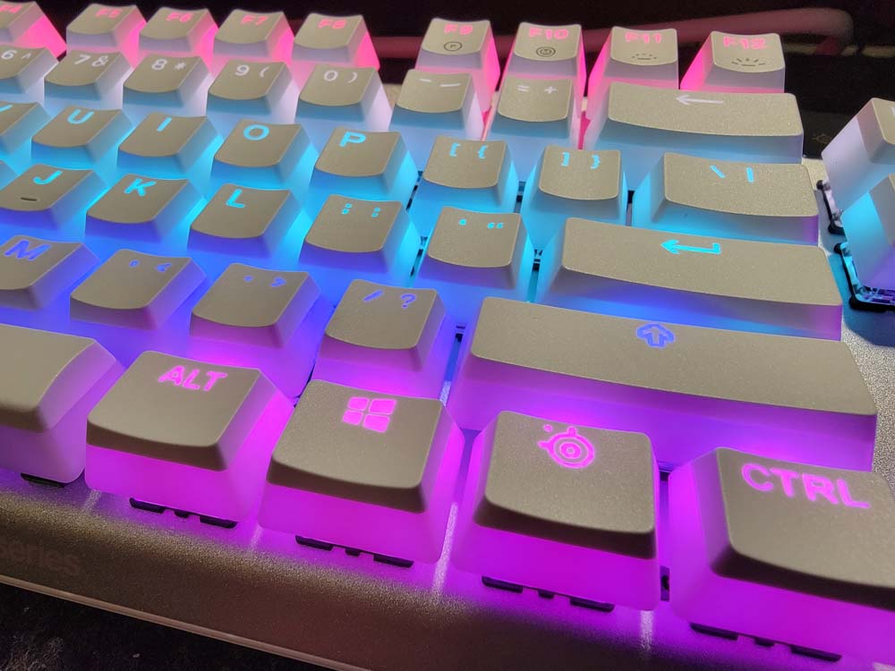 SteelSeries Apex 7 TKL and Aerox 3 Wireless Limited Edition Ghost